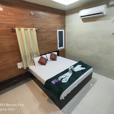 Kamala Sadana Lodge Mādhavaram Eksteriør billede
